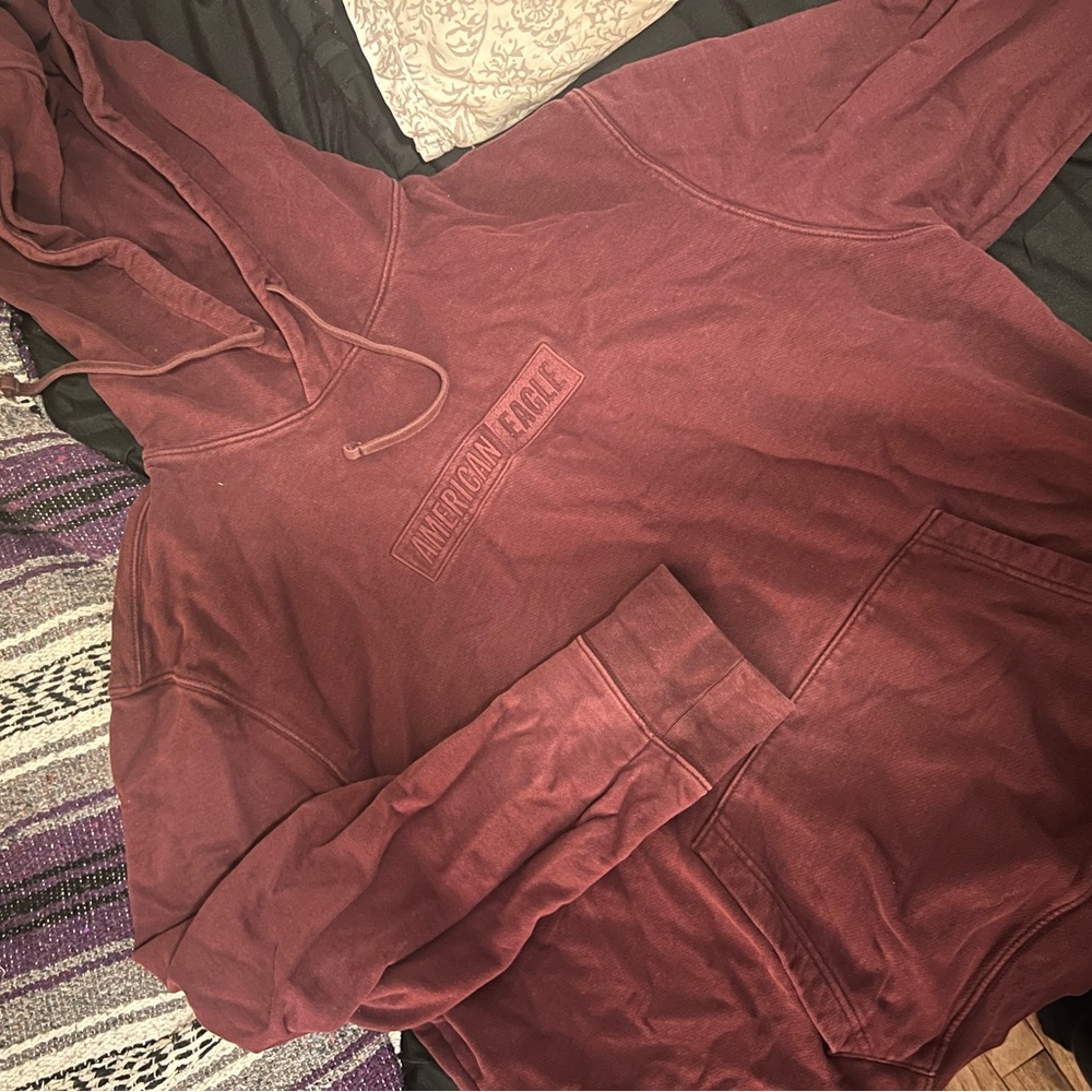 American Eagle Burgundy Sweatshirt